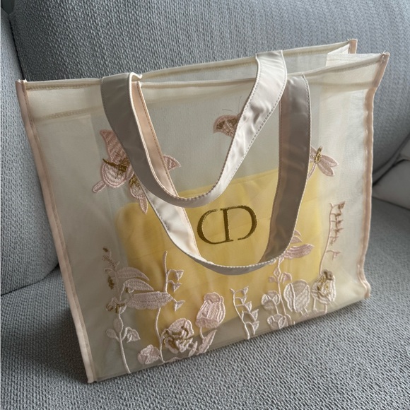 Embroidered VIP gift tote bag - Picture 4 of 4